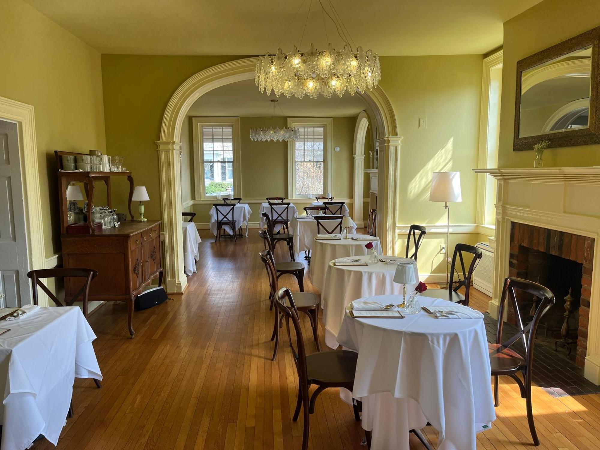 פרדריקסבורג Ironclad Inn And Bourbon Room מראה חיצוני תמונה